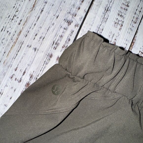 Lululemon Stretch High-Rise Jogger Full Length Dark Green Size 2 Women’s - Picture 6 of 6
